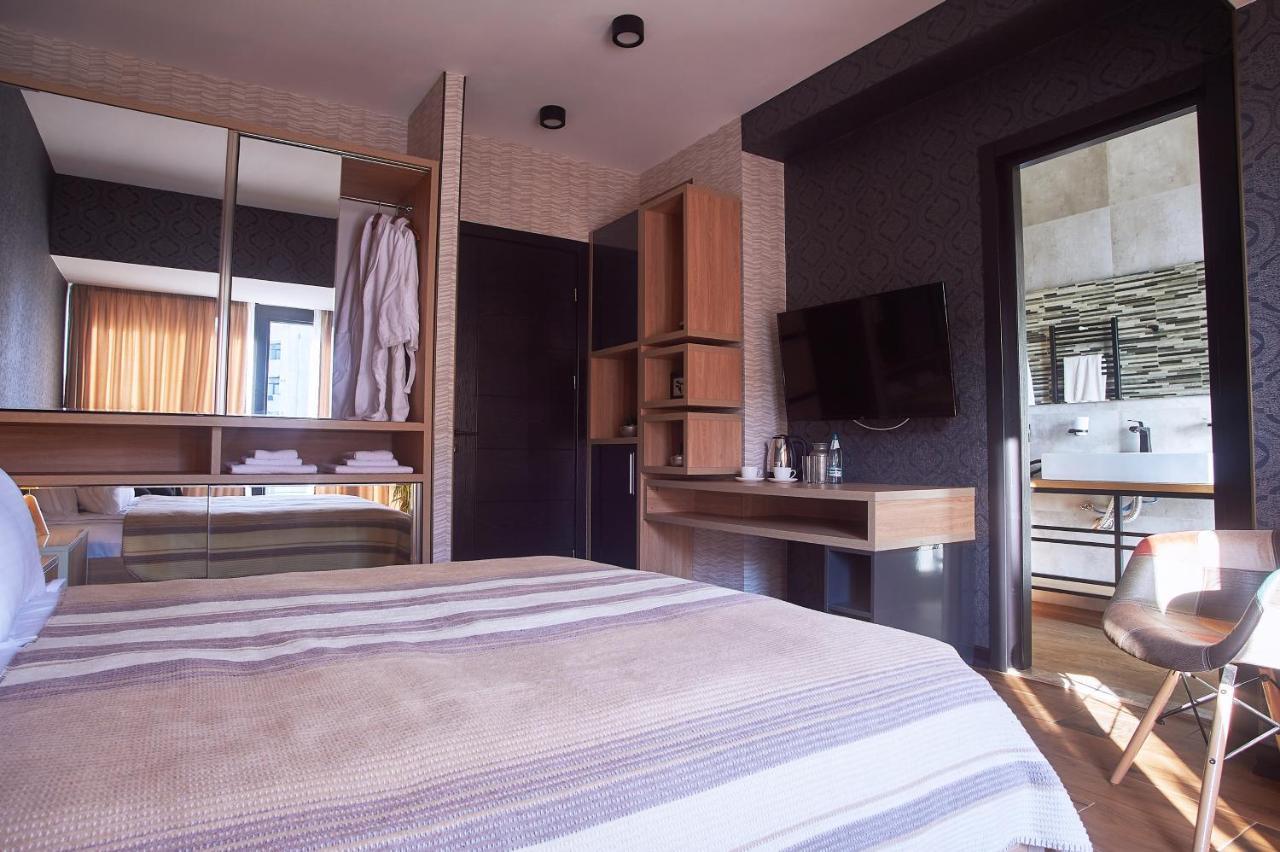 Boutique 3*